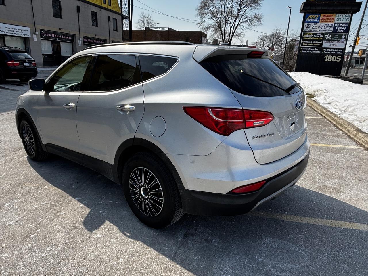 2016 Hyundai Santa Fe Sport FWD 4dr 2.4L Photo