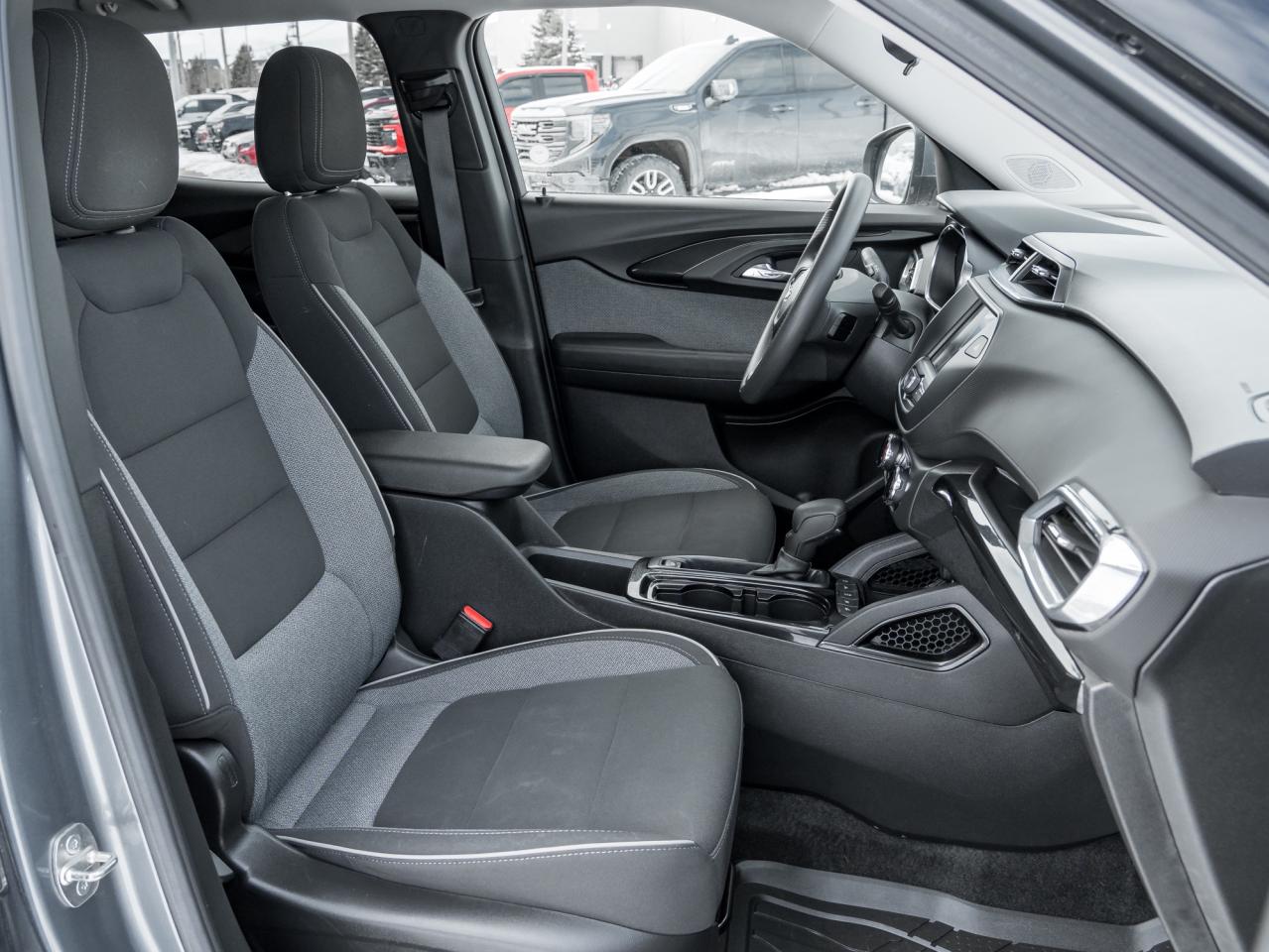 2022 Chevrolet TrailBlazer LT Front-Wheel Drive Photo