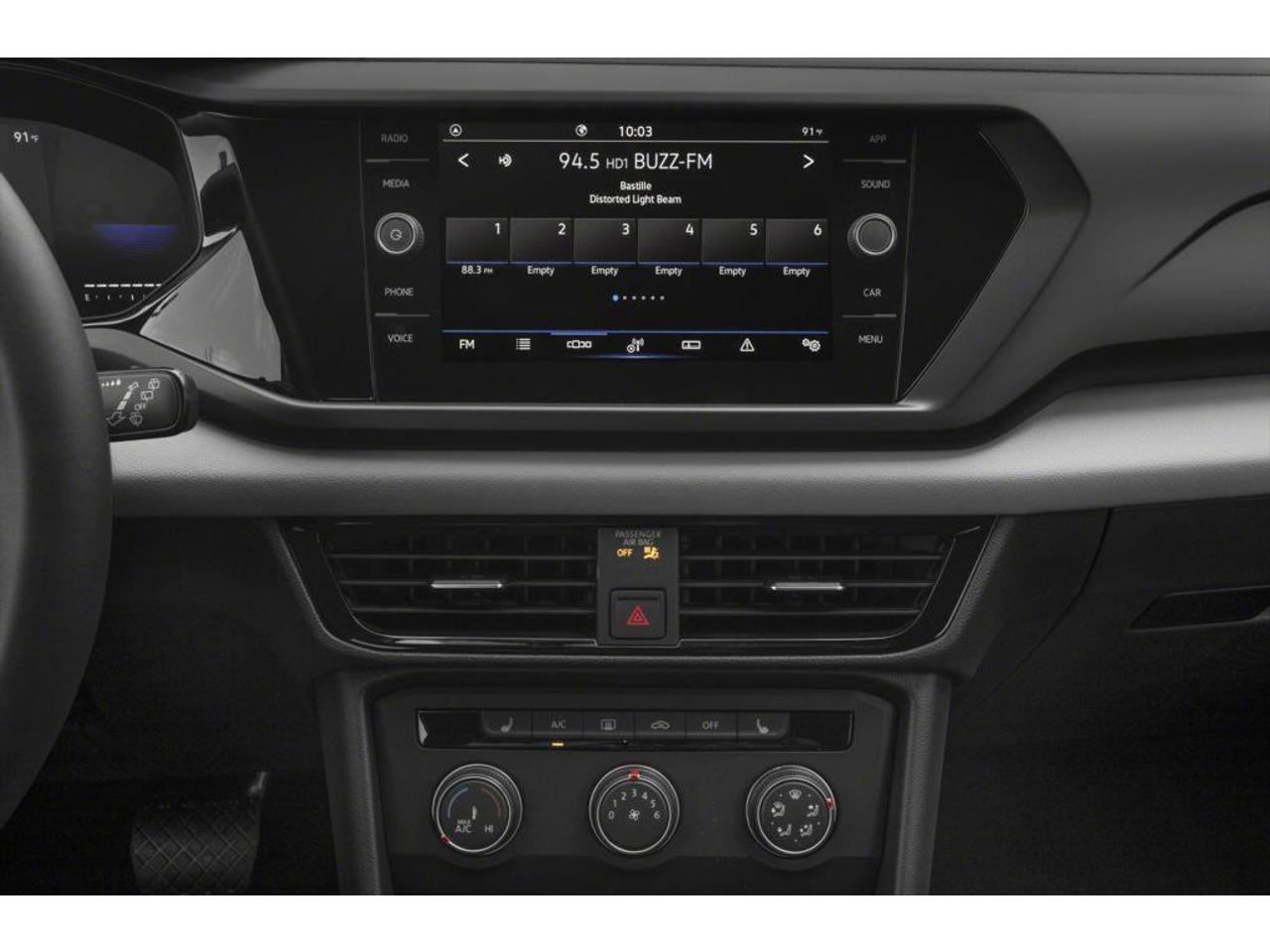 2024 Volkswagen Taos Comfortline 4dr All-Wheel Drive 4MOTION Photo