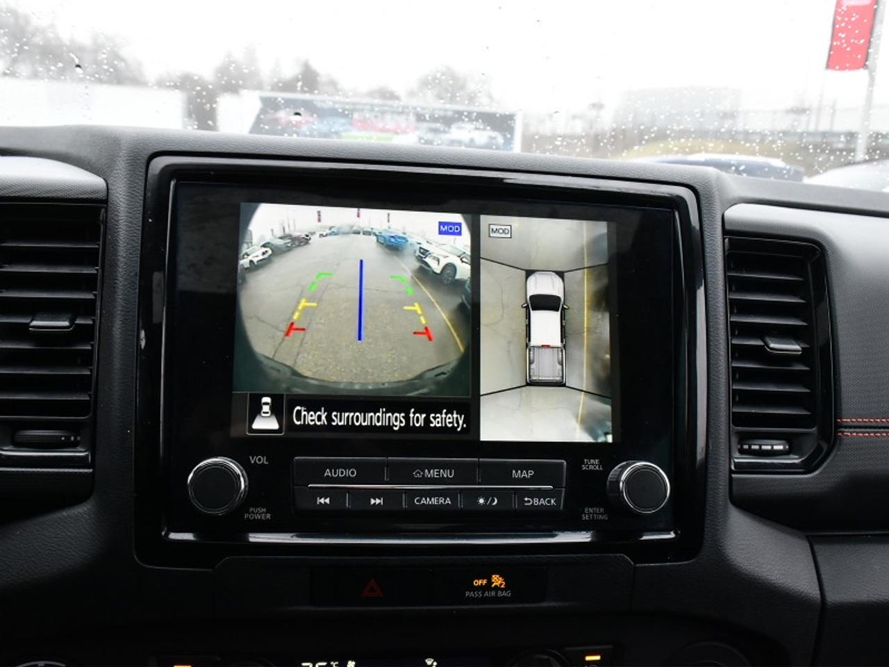 2022 Nissan Frontier Crew Cab PRO-4X   Sunroof   Navi   360 Cam   Heate Photo