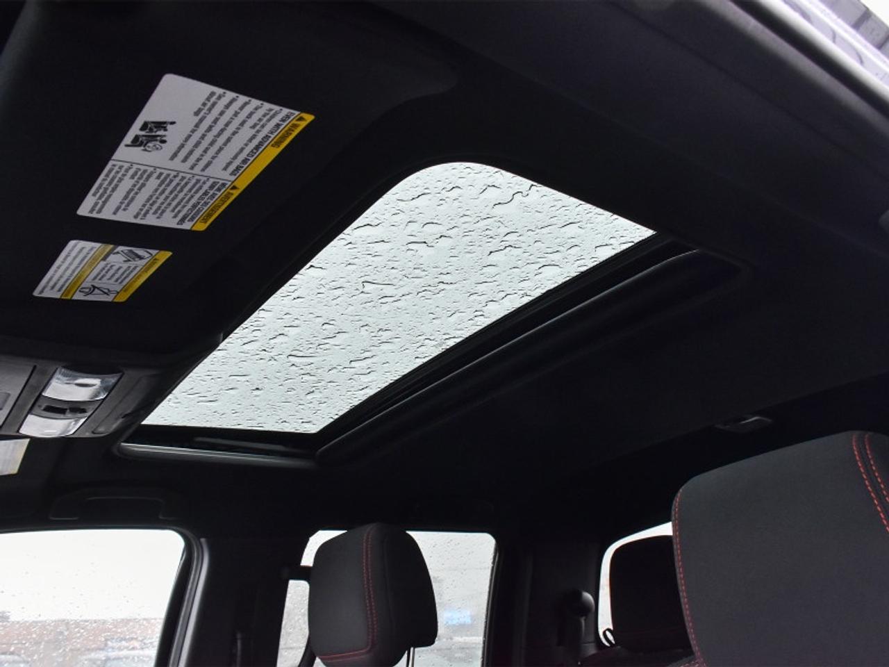 2022 Nissan Frontier Crew Cab PRO-4X   Sunroof   Navi   360 Cam   Heate Photo