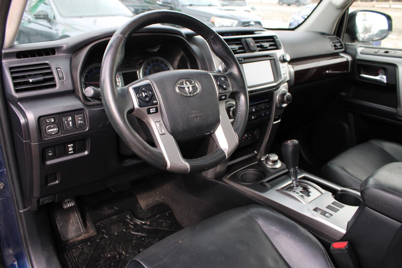 2018 Toyota 4Runner SR5 LIMITED 4WD   7 PASSENGER   NO ACCIDENT   SAFE Photo