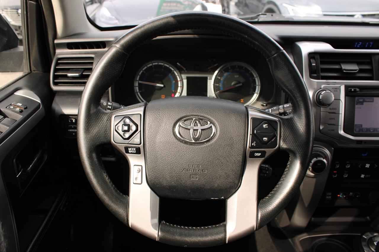 2018 Toyota 4Runner SR5 LIMITED 4WD   7 PASSENGER   NO ACCIDENT   SAFE Photo