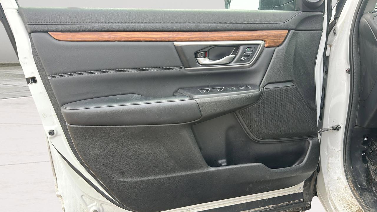 2022 Honda CR-V Touring Photo