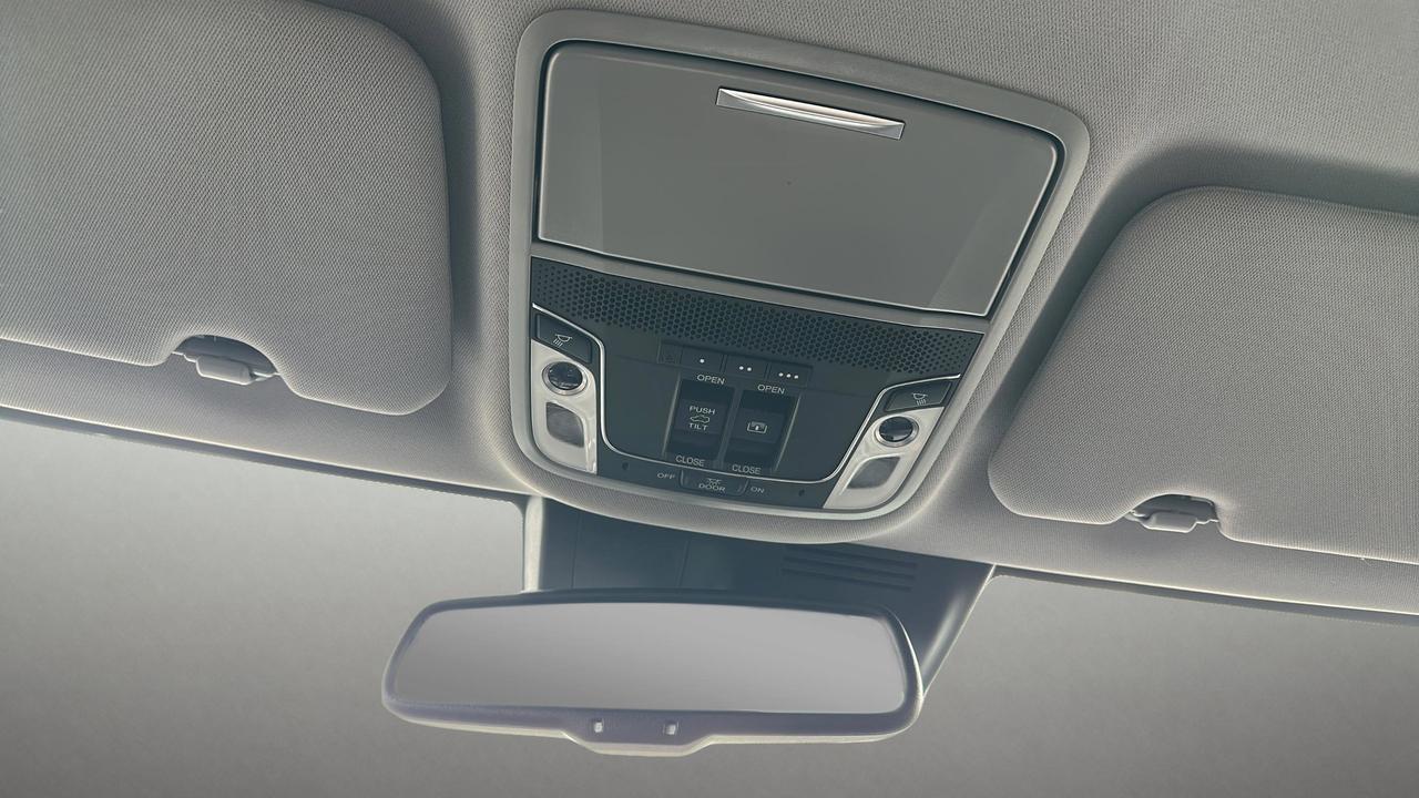 2022 Honda CR-V Touring Photo