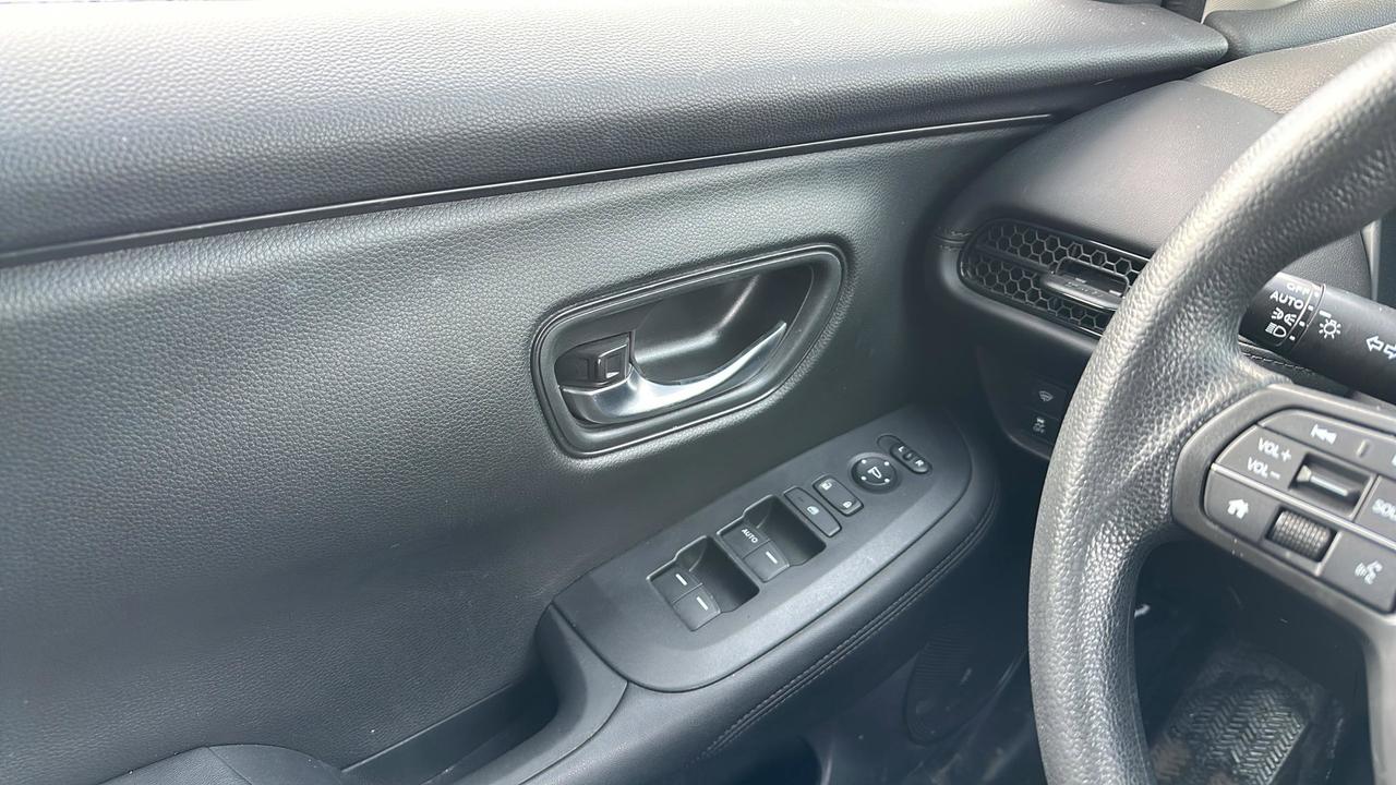 2024 Honda HR-V LX Photo