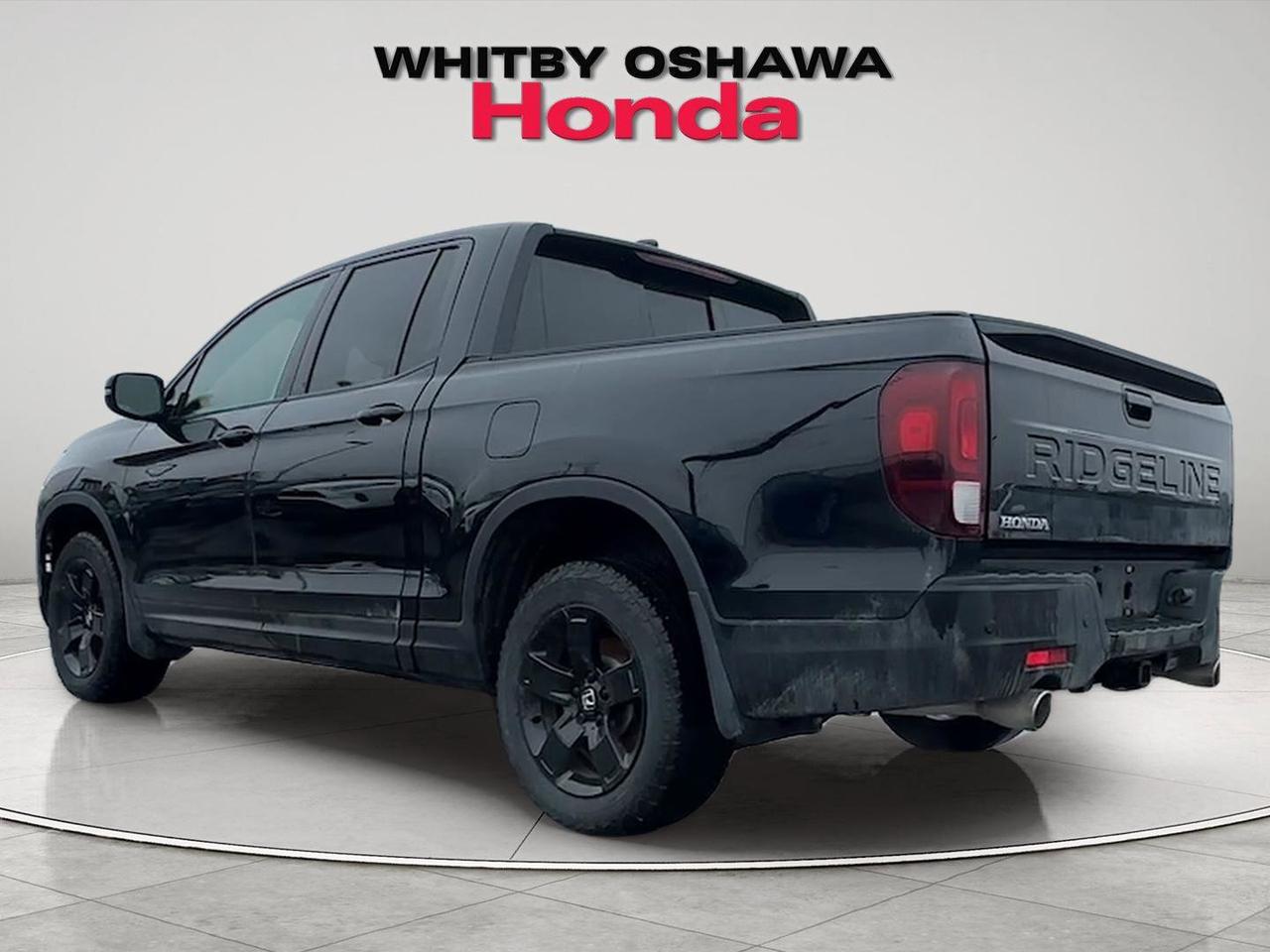 2024 Honda Ridgeline Black Edition Photo2