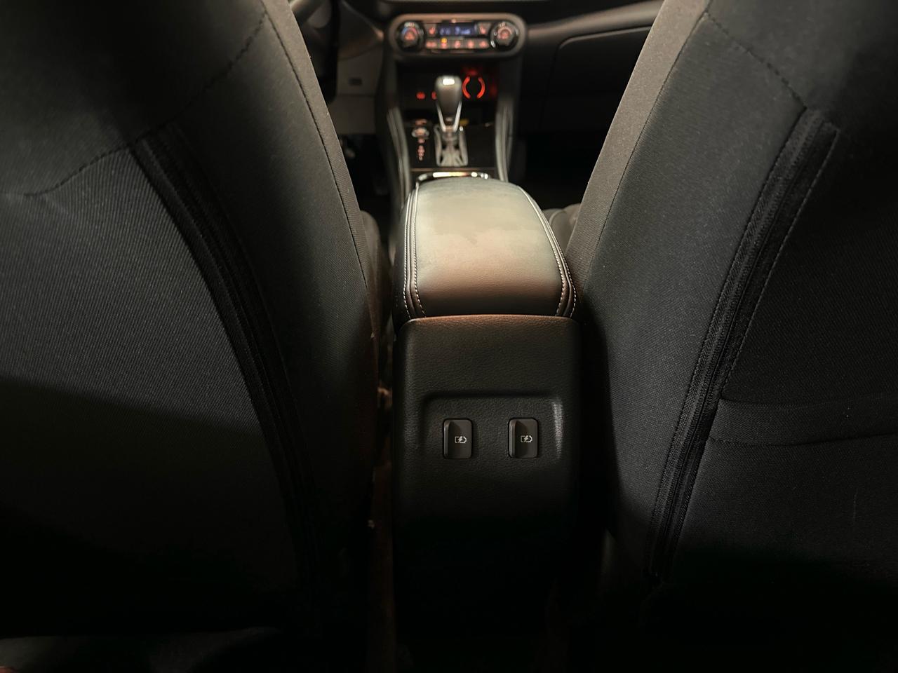 2024 Nissan Kicks SV 4dr Front-Wheel Drive Photo