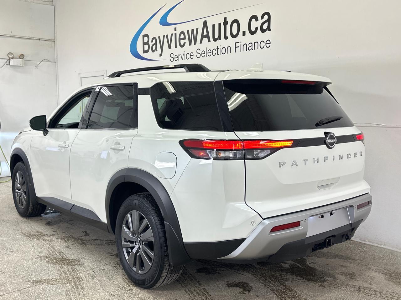 2024 Nissan Pathfinder SV 4dr 4x4 Photo4