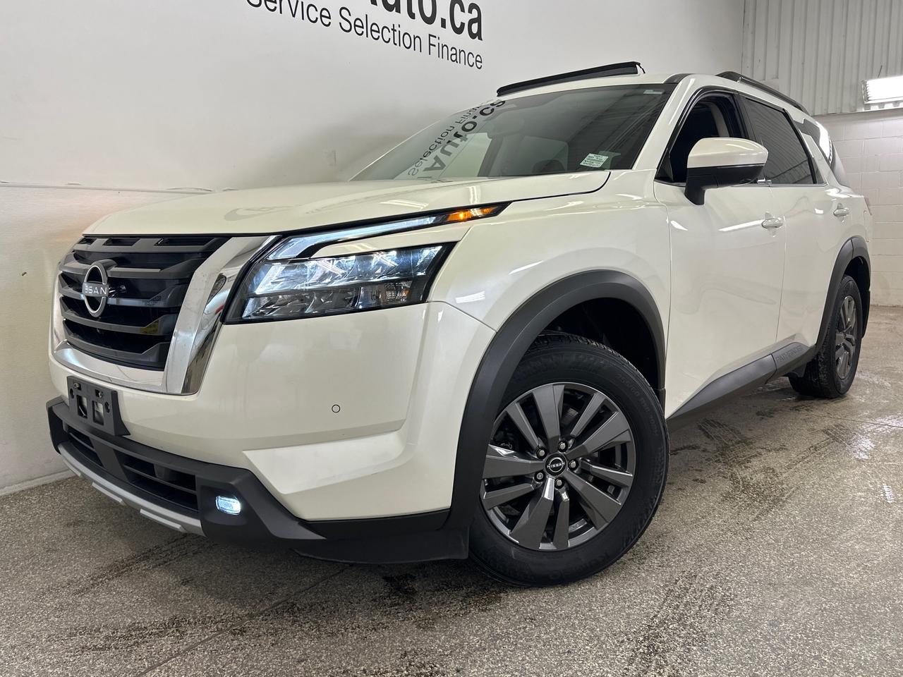 2024 Nissan Pathfinder SV 4dr 4x4 Photo