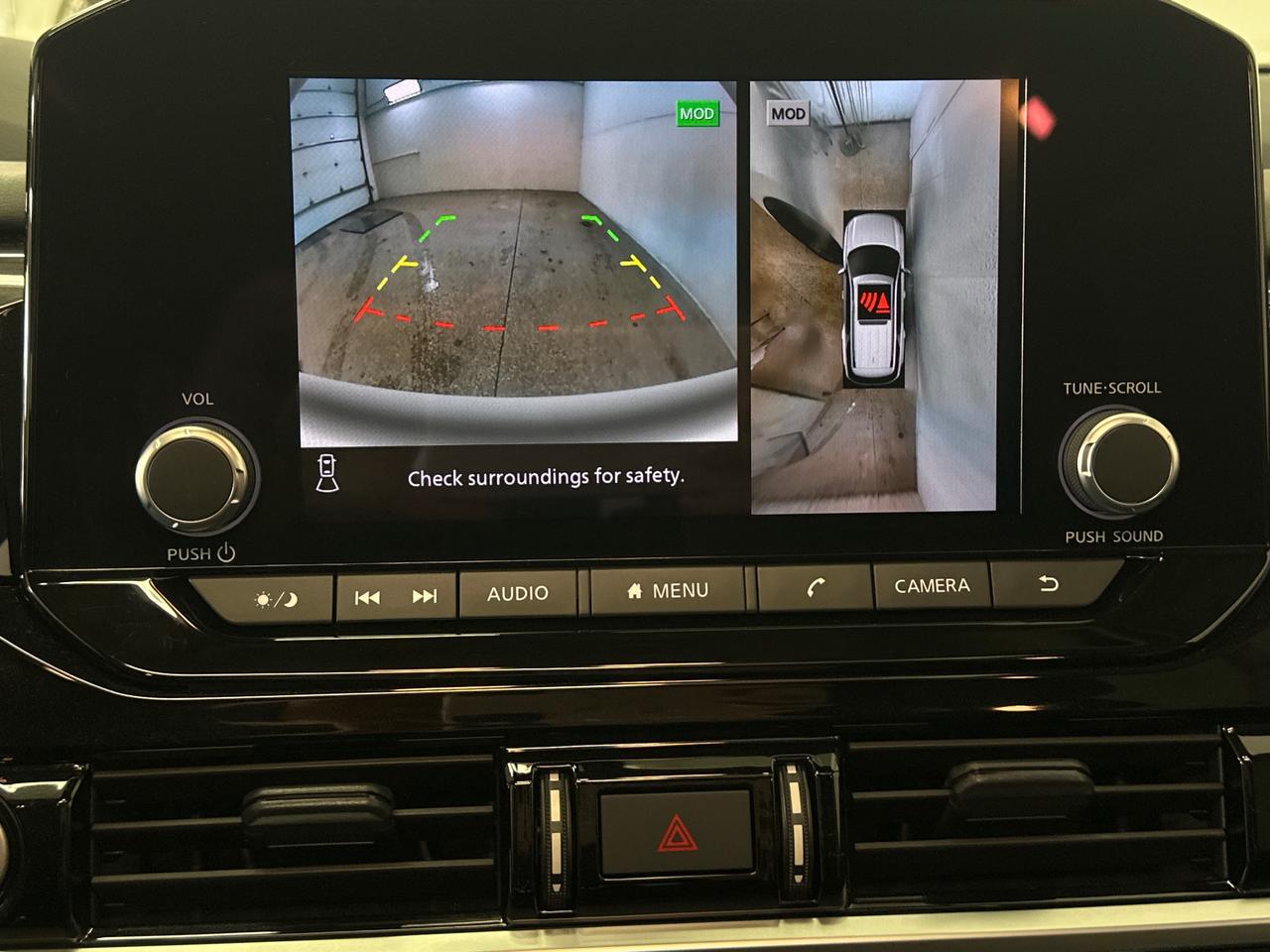 2024 Nissan Pathfinder SV 4dr 4x4 Photo