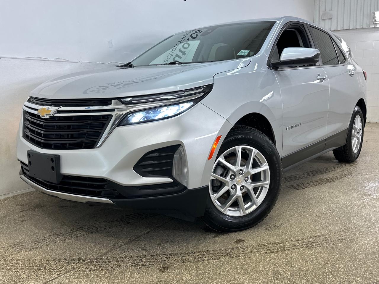 2022 Chevrolet Equinox LT w/1LT Front-Wheel Drive Photo2
