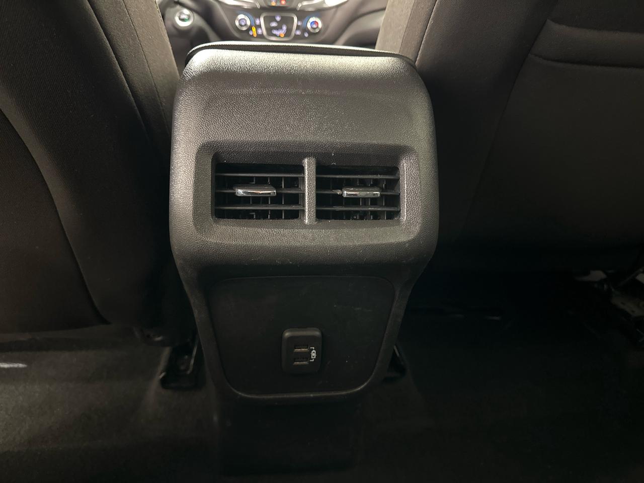 2022 Chevrolet Equinox LT w/1LT Front-Wheel Drive Photo