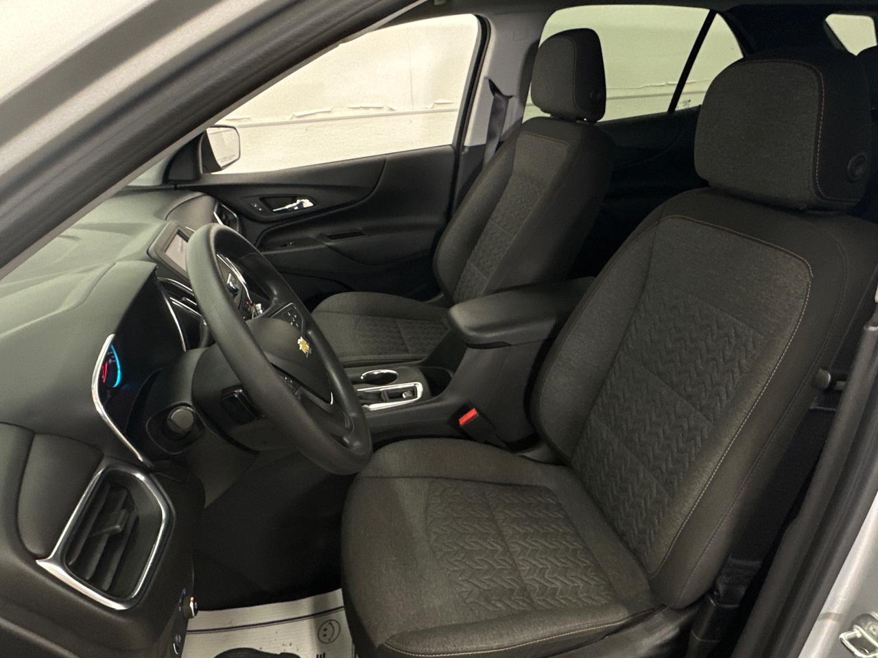 2022 Chevrolet Equinox LT w/1LT Front-Wheel Drive Photo