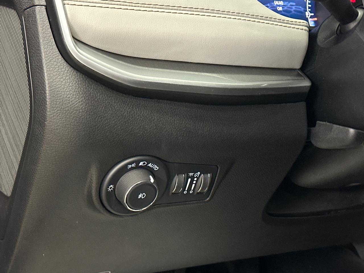 13676396