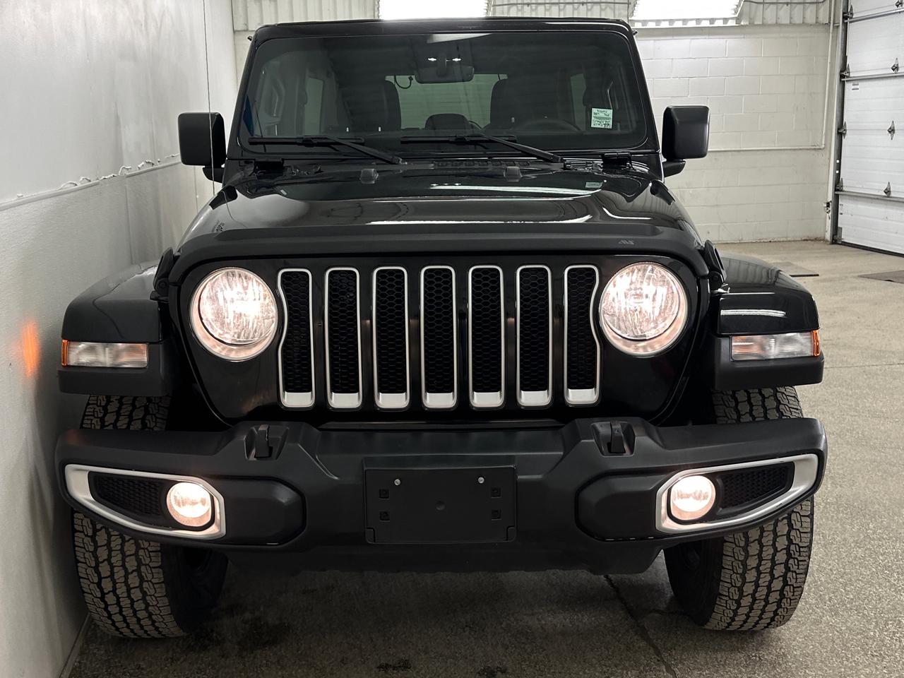 2023 Jeep Wrangler SAHARA 4DR 4X4 Photo
