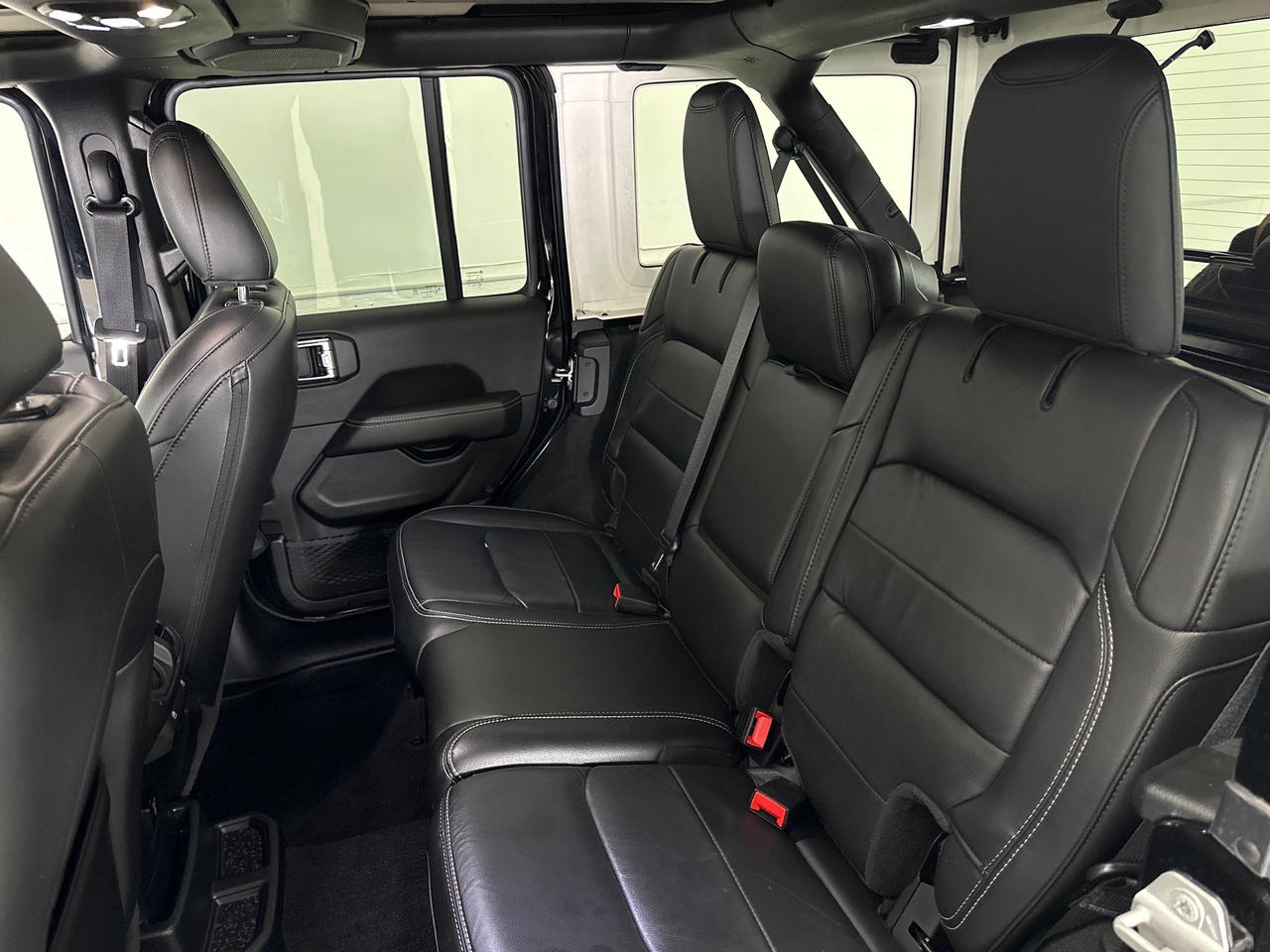 2023 Jeep Wrangler SAHARA 4DR 4X4 Photo