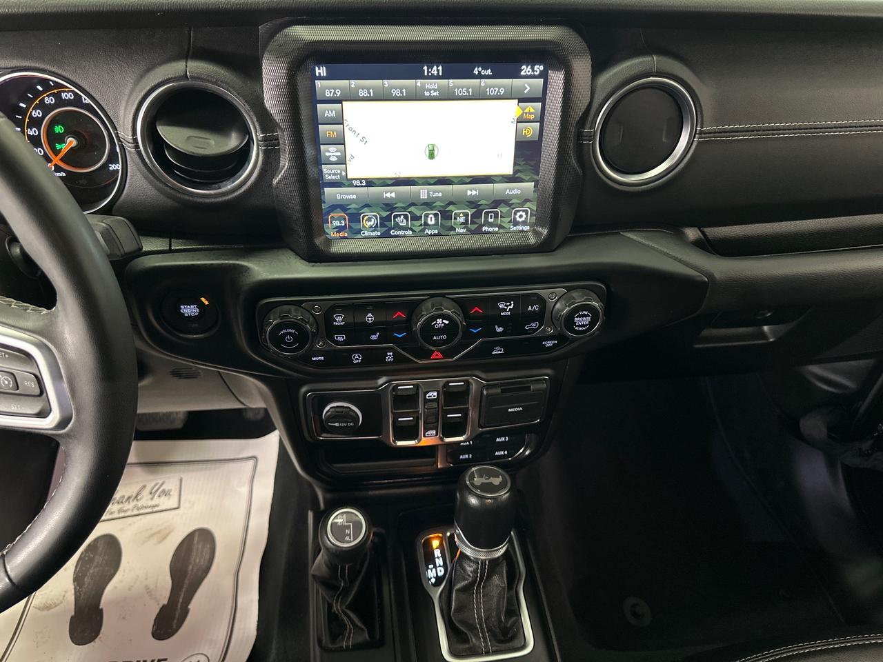 2023 Jeep Wrangler SAHARA 4DR 4X4 Photo