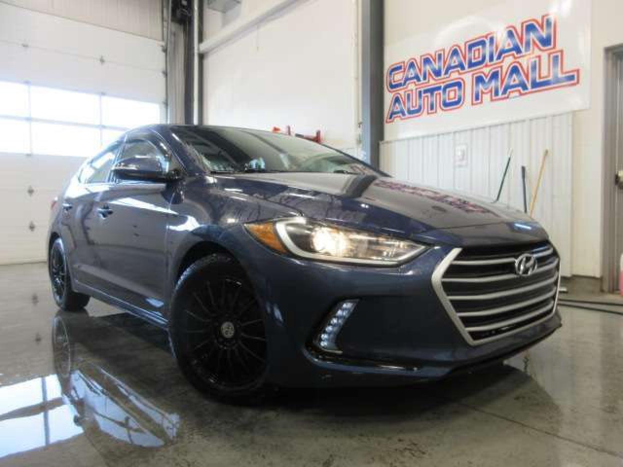 2018 Hyundai Elantra GL SE, ROOF, ALLOYS, A/C, APPLE/ANDROID, 186K! Photo