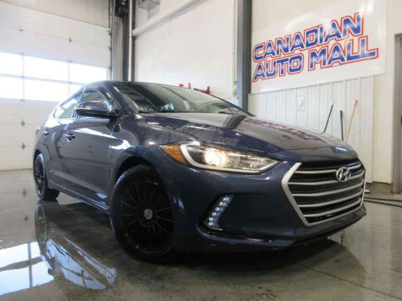 2018 Hyundai Elantra GL SE, ROOF, ALLOYS, A/C, APPLE/ANDROID, 186K! Photo0