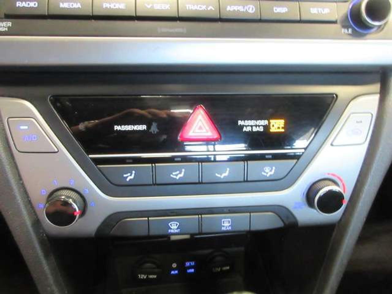 2018 Hyundai Elantra GL SE, ROOF, ALLOYS, A/C, APPLE/ANDROID, 186K! Photo
