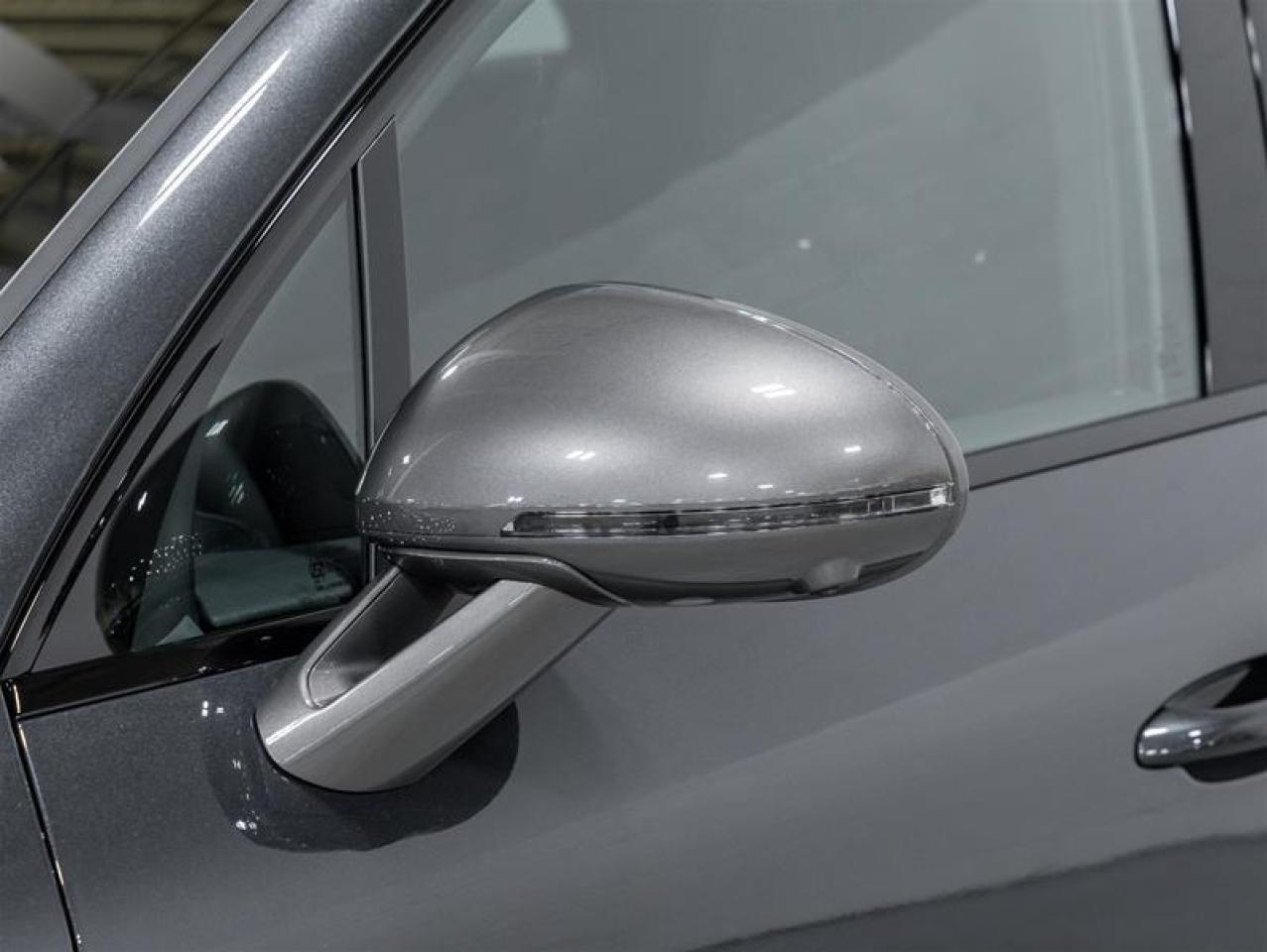 2026 Porsche Macan  Photo