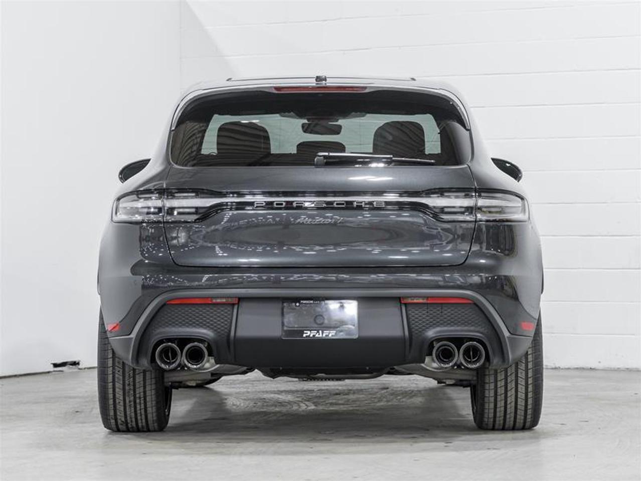 2026 Porsche Macan  Photo