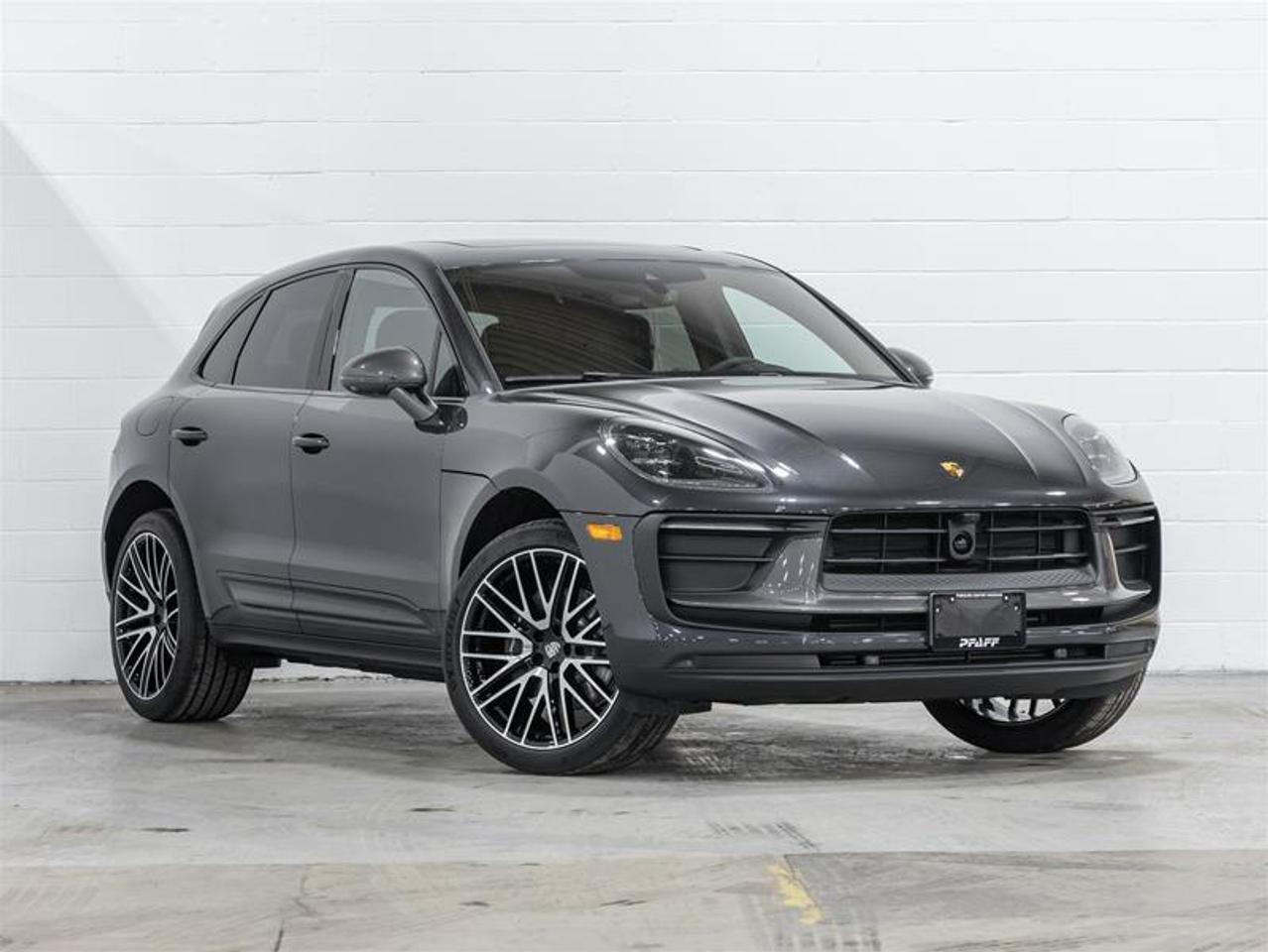 2026 Porsche Macan  Photo