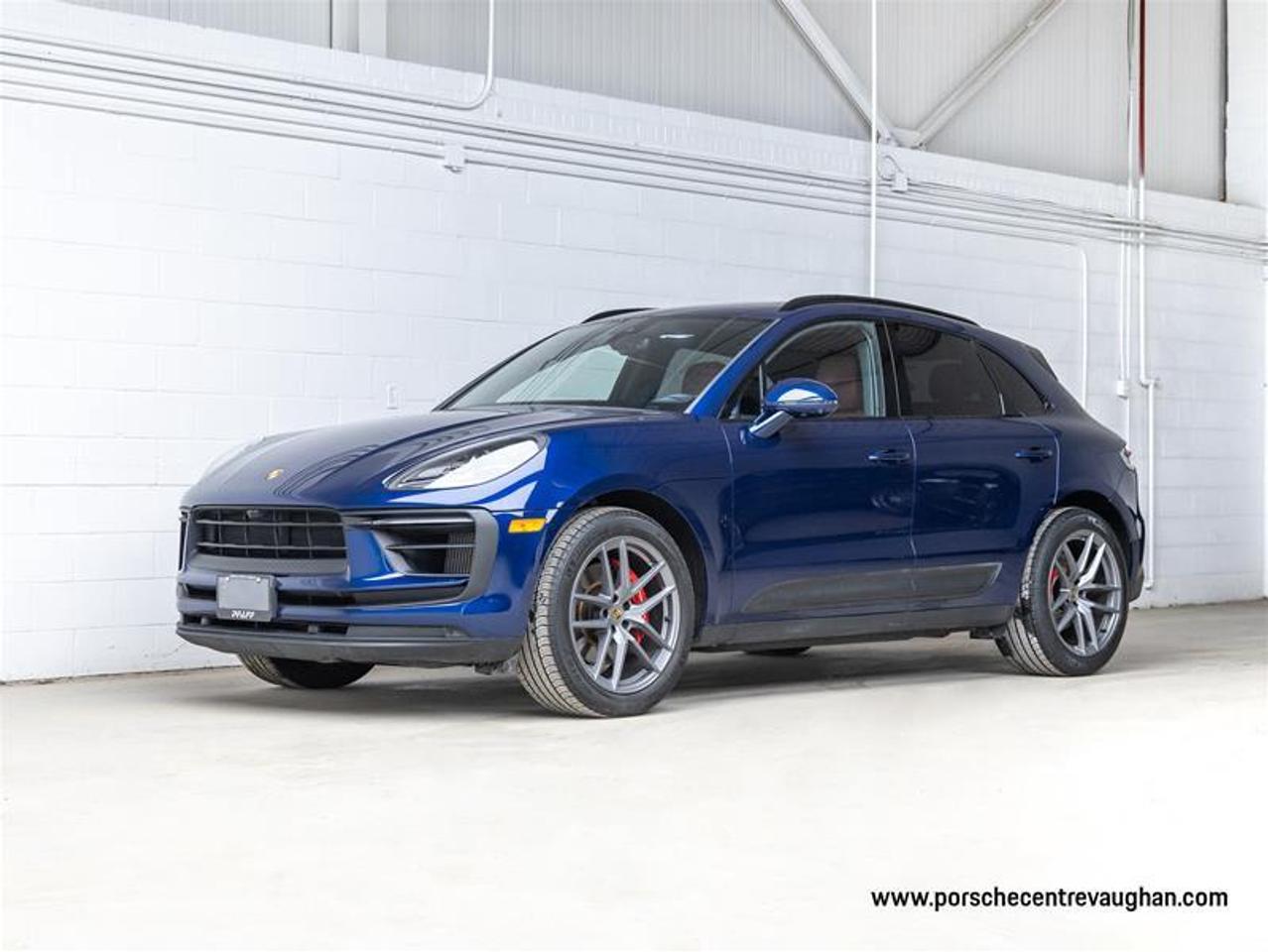 2023 Porsche Macan  Photo0