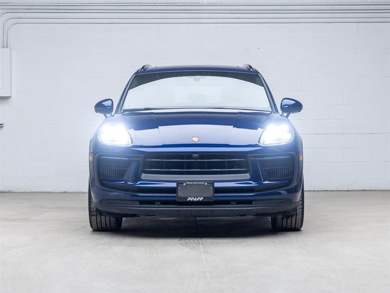 2023 Porsche Macan  Photo