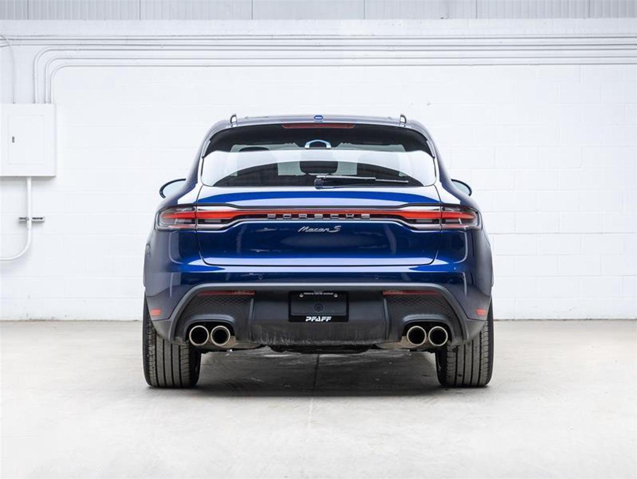 2023 Porsche Macan  Photo