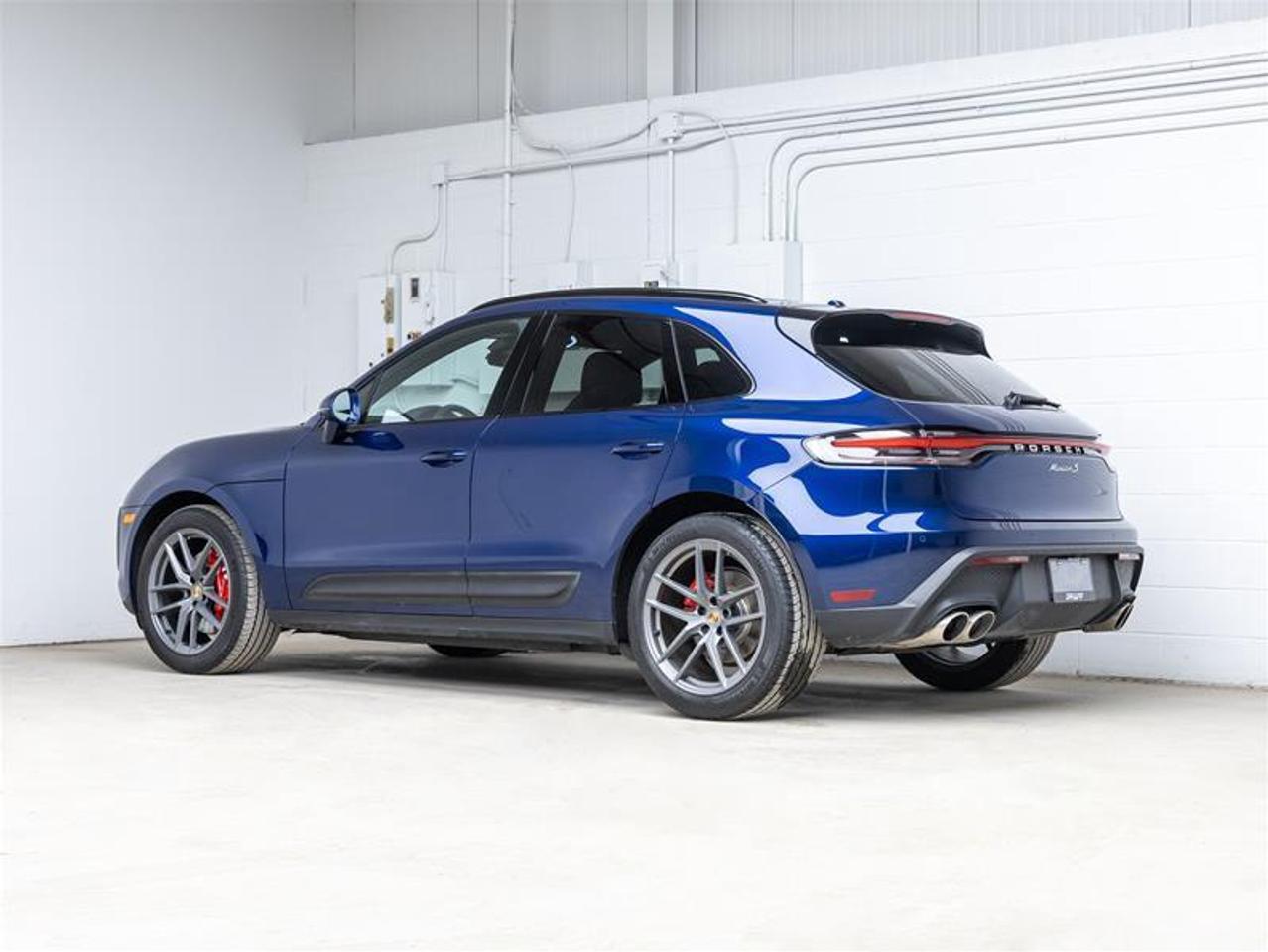 2023 Porsche Macan  Photo