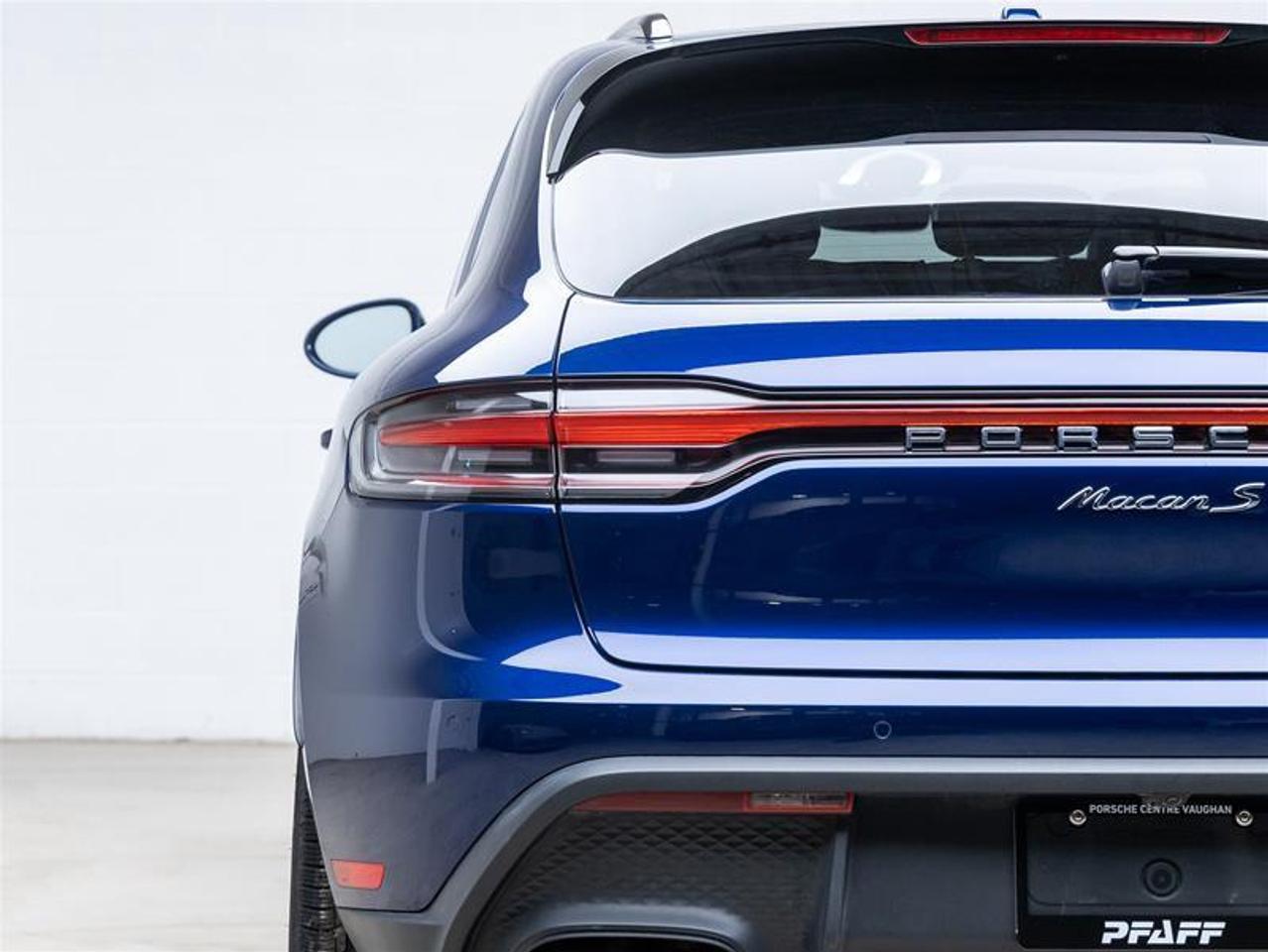 2023 Porsche Macan  Photo