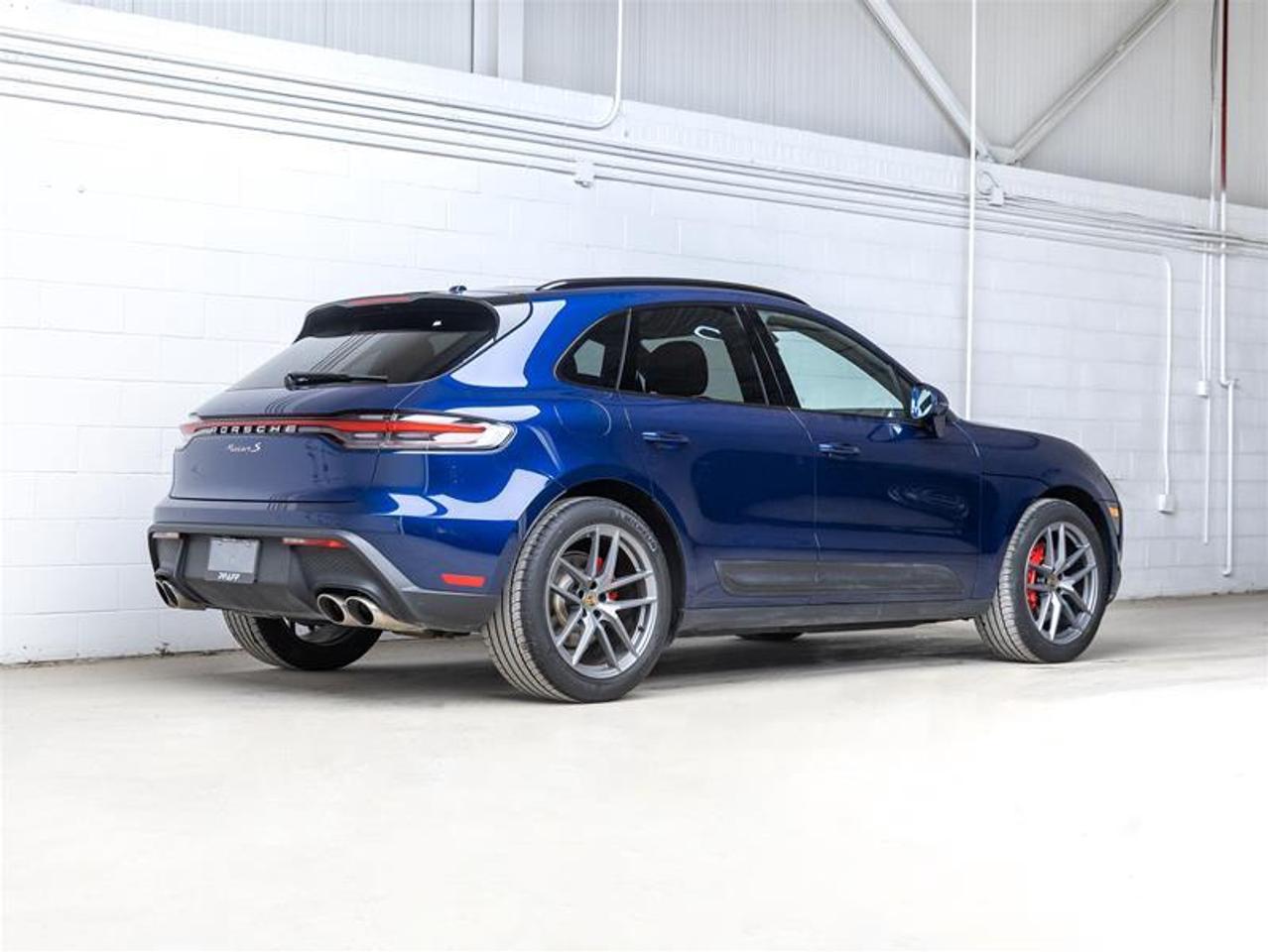 2023 Porsche Macan  Photo