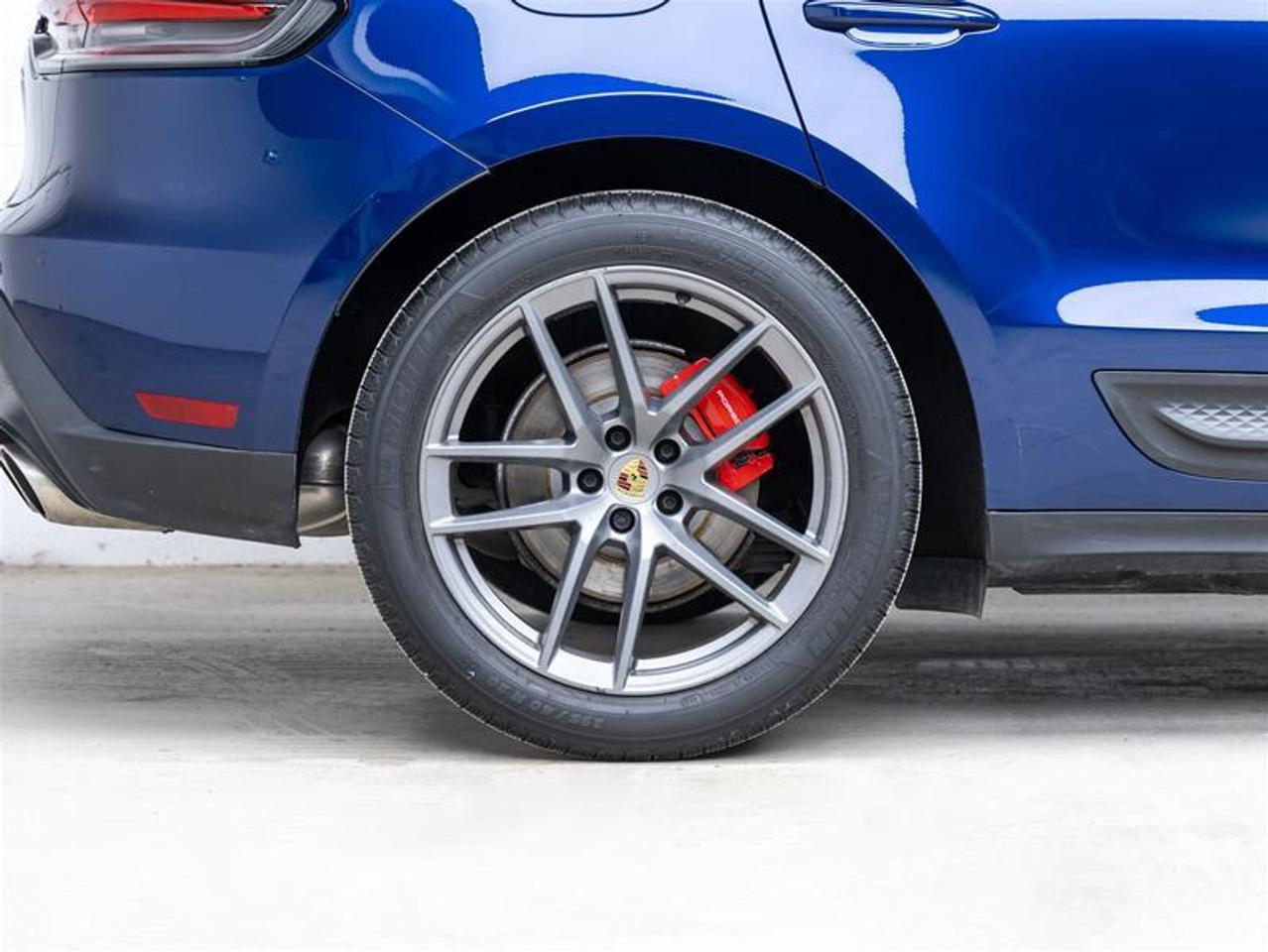 2023 Porsche Macan  Photo