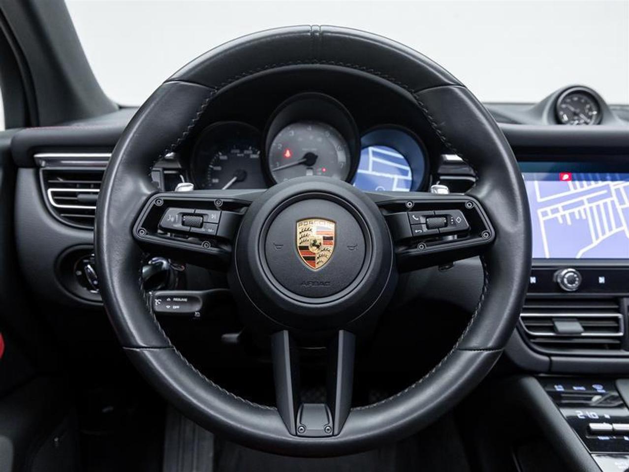 2023 Porsche Macan  Photo