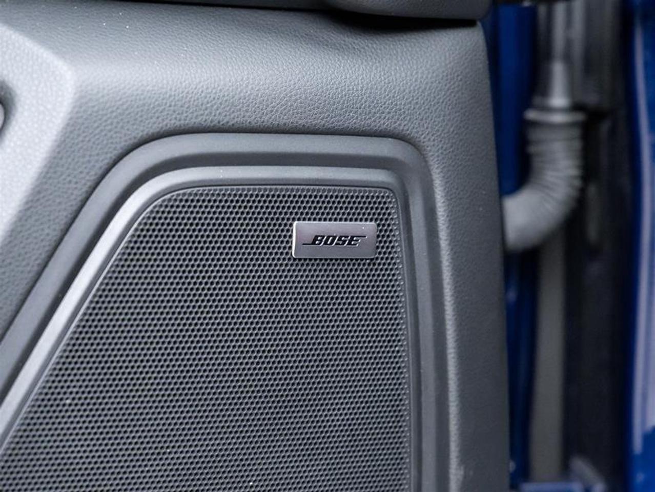 2023 Porsche Macan  Photo