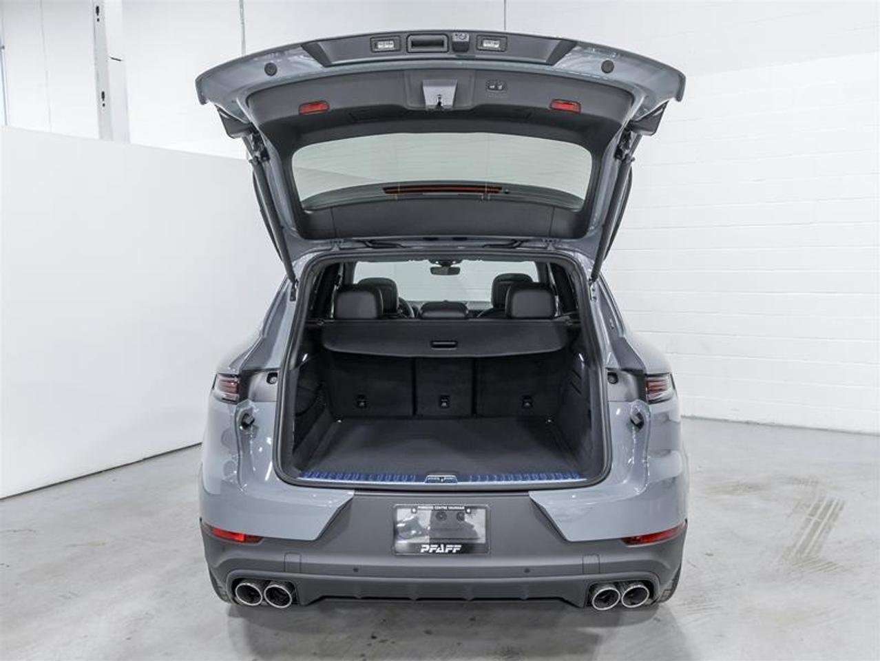 2026 Porsche Cayenne  Photo