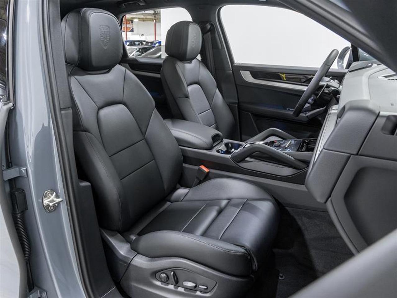 2026 Porsche Cayenne  Photo