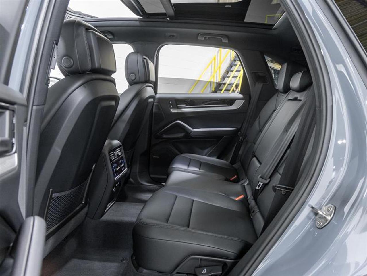 2026 Porsche Cayenne  Photo