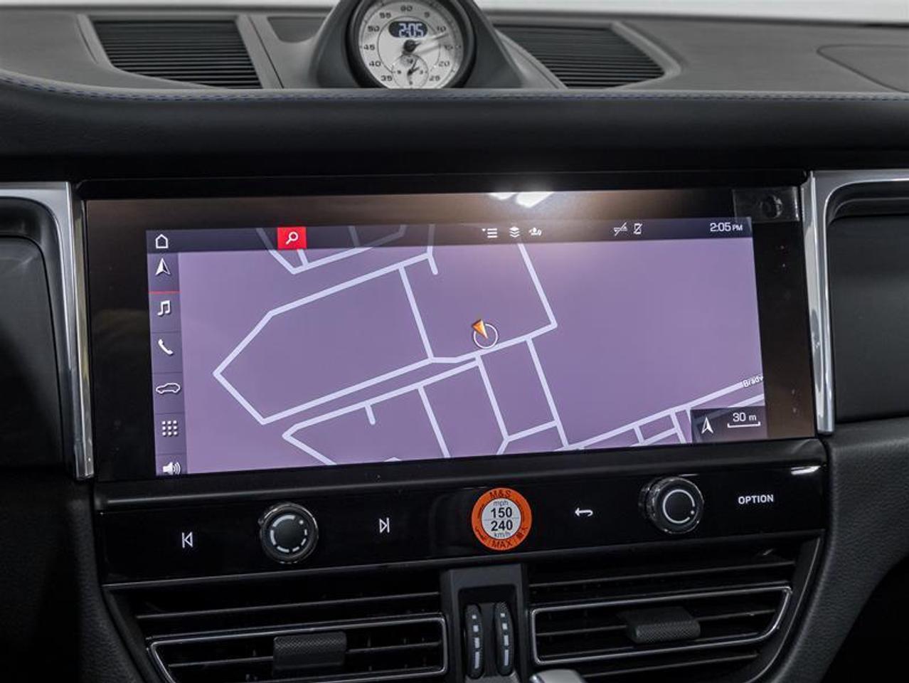 2026 Porsche Macan  Photo