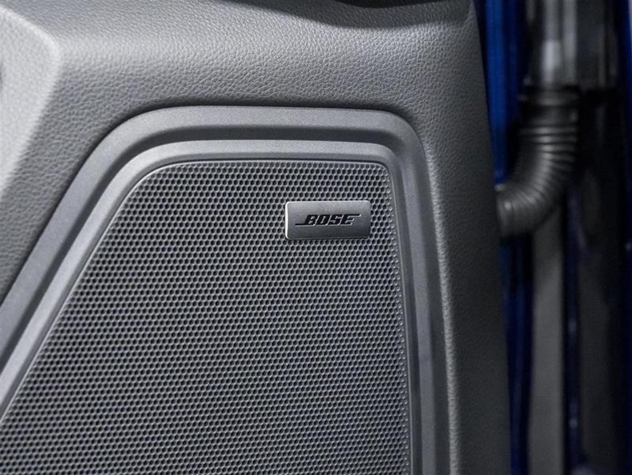 2026 Porsche Macan  Photo