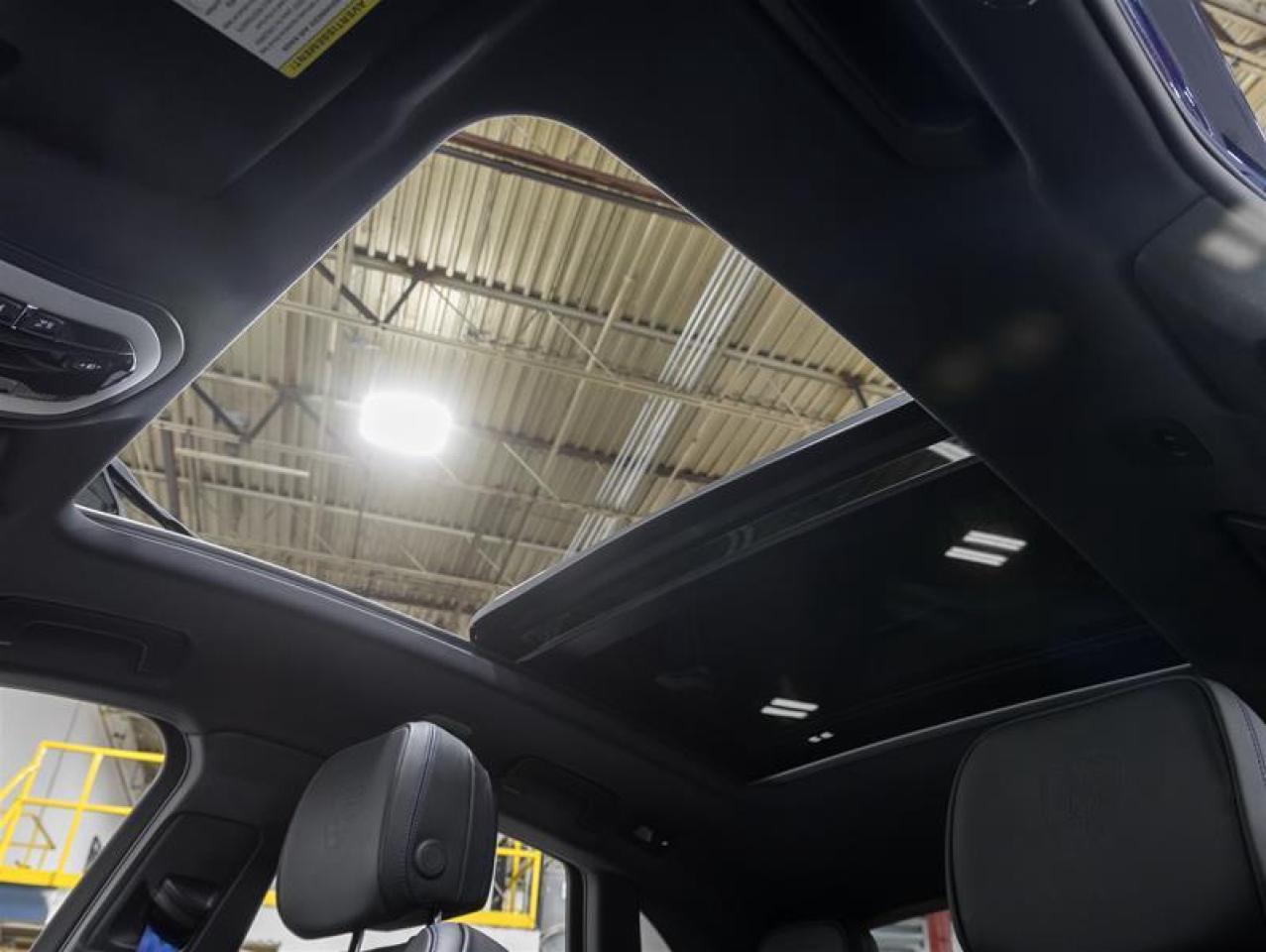 2026 Porsche Macan  Photo