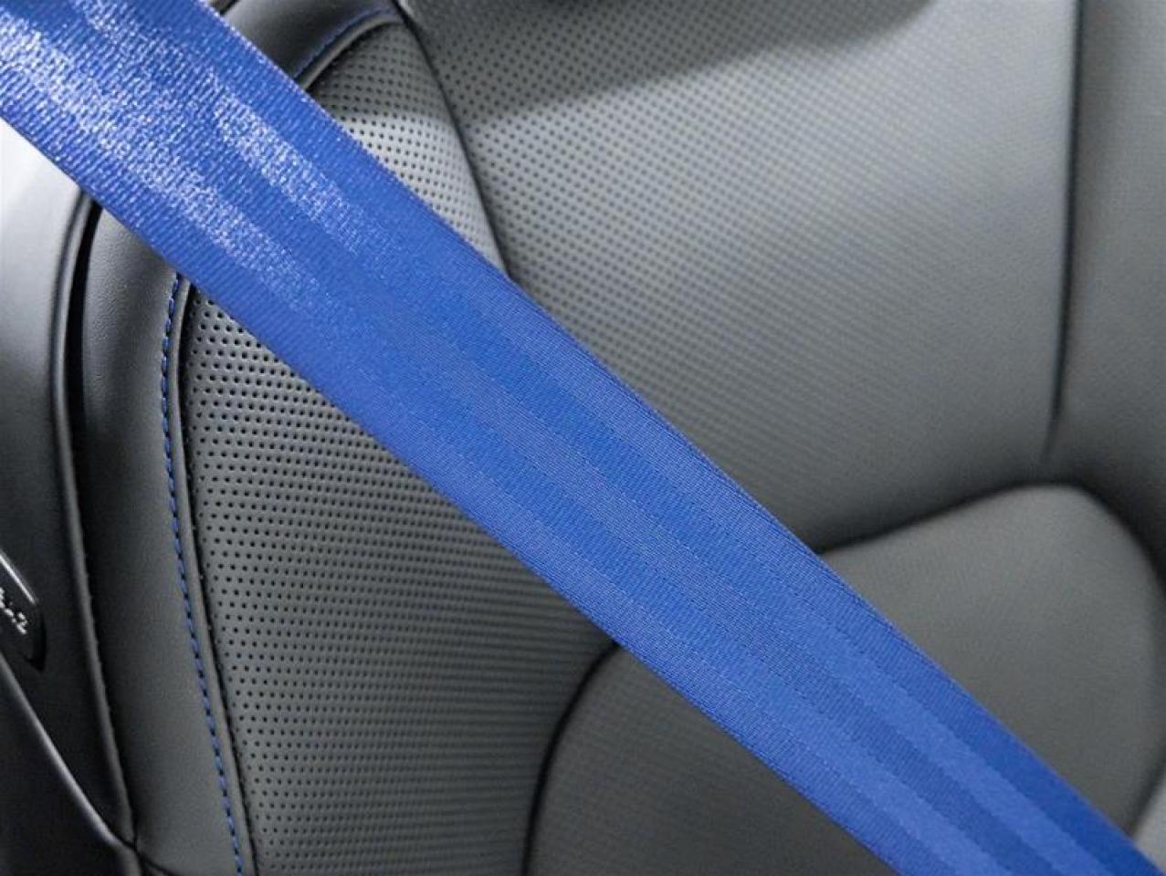 2026 Porsche Macan  Photo