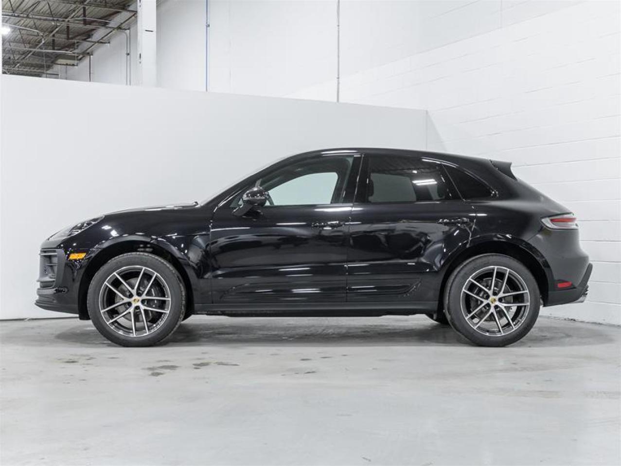 2026 Porsche Macan  Photo