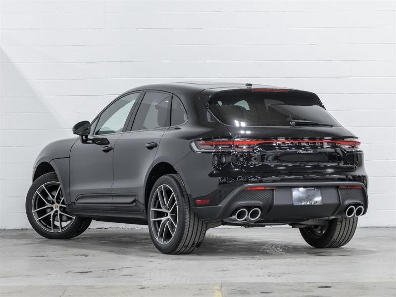 2026 Porsche Macan  Photo