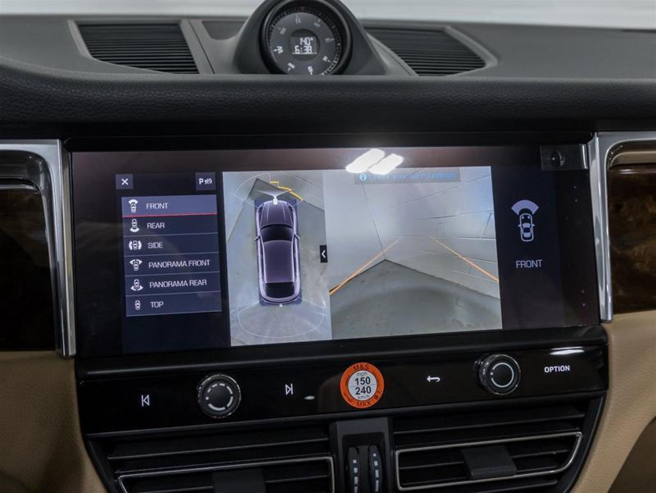 2026 Porsche Macan  Photo