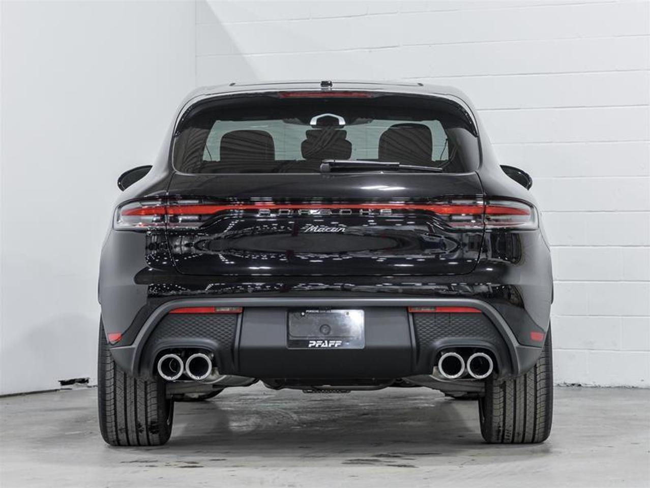 2026 Porsche Macan  Photo