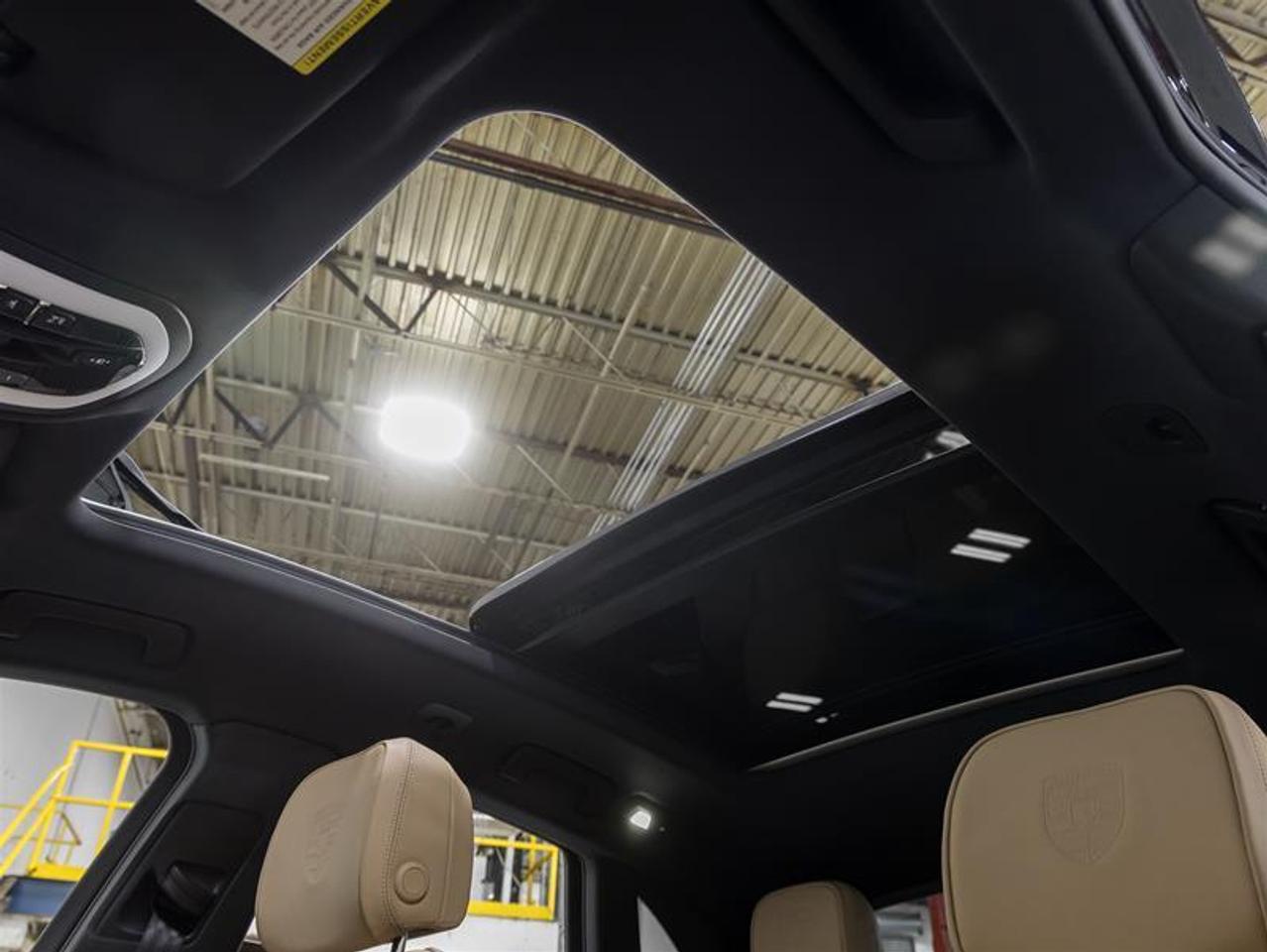 2026 Porsche Macan  Photo