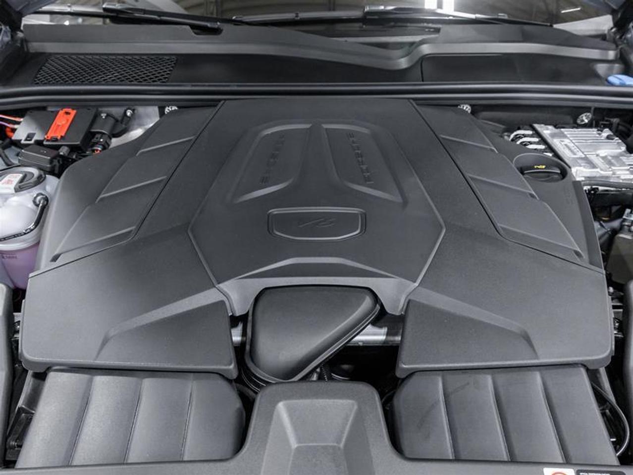 2026 Porsche Cayenne  Photo2